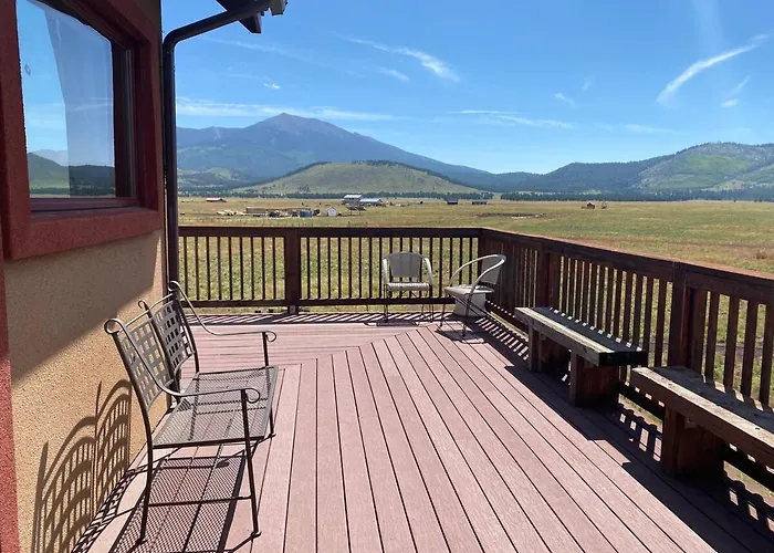 Chalet Beautiful Views! Near Grand Canyon, *