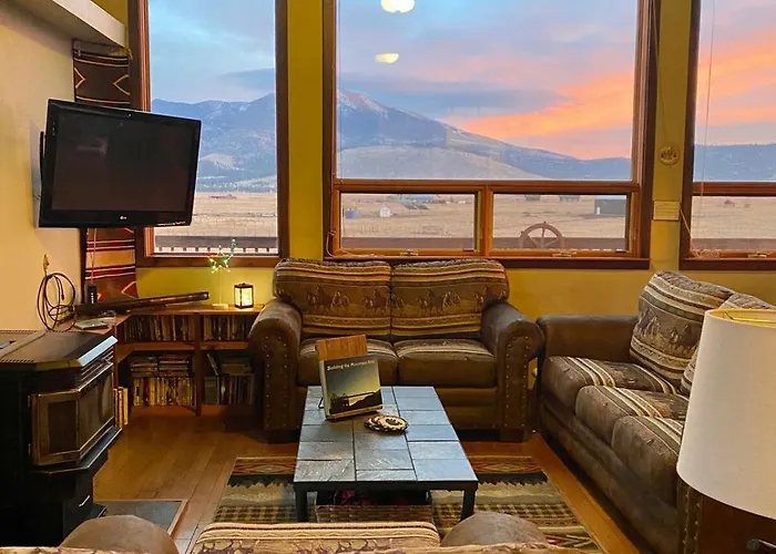 Chalet Beautiful Views! Near Grand Canyon,