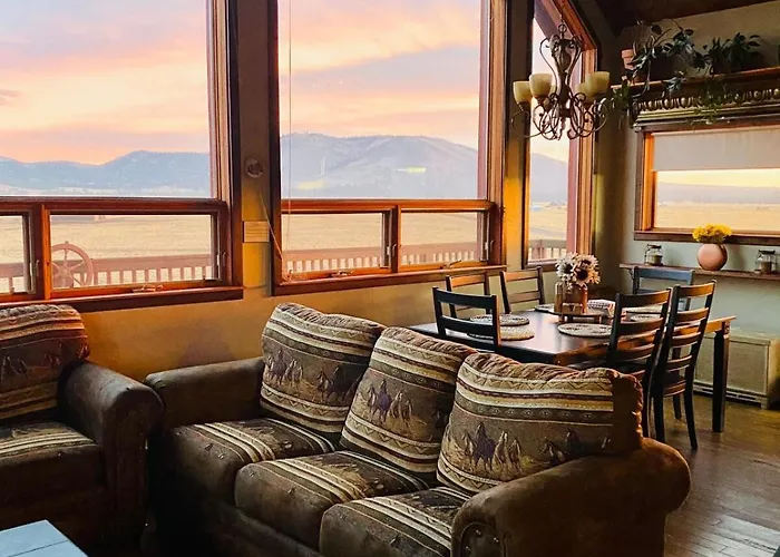 Chalet Beautiful Views! Near Grand Canyon, *